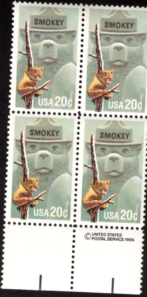 1984 Smokey Bear Block von vier – USPS Copyright und Registrierungslinien selvage